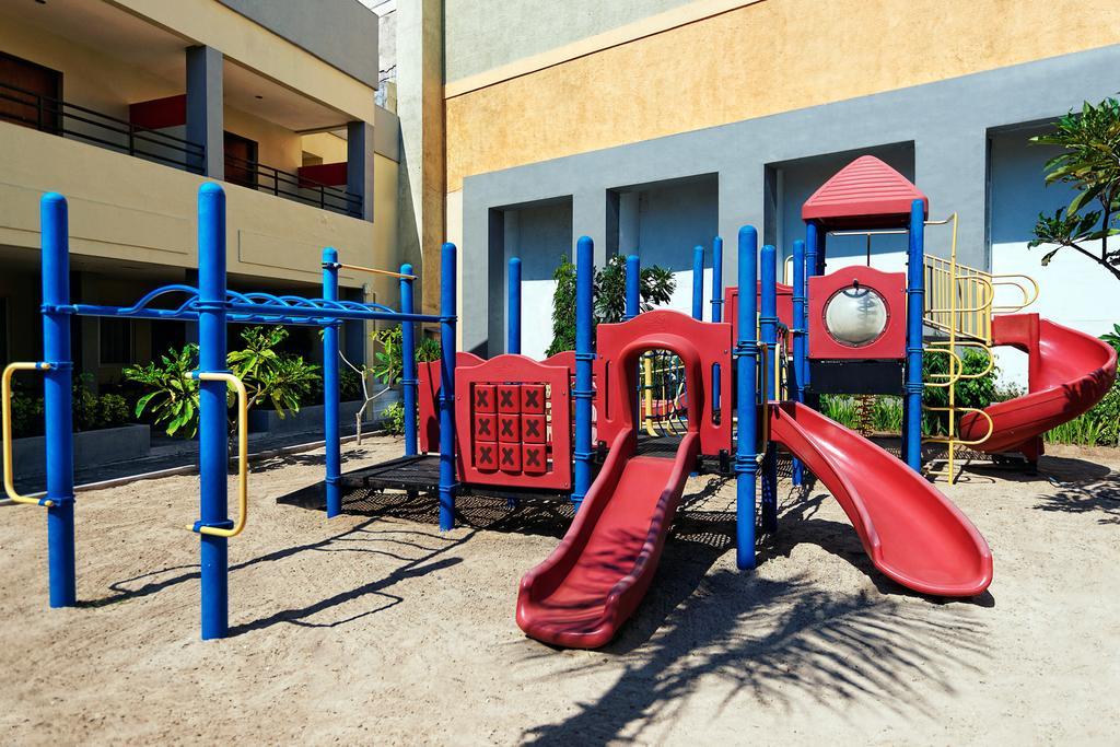Kuta Station Hotel And Spa Bali Екстер'єр фото