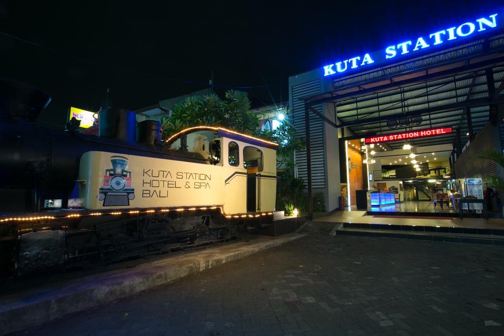 Kuta Station Hotel And Spa Bali Екстер'єр фото