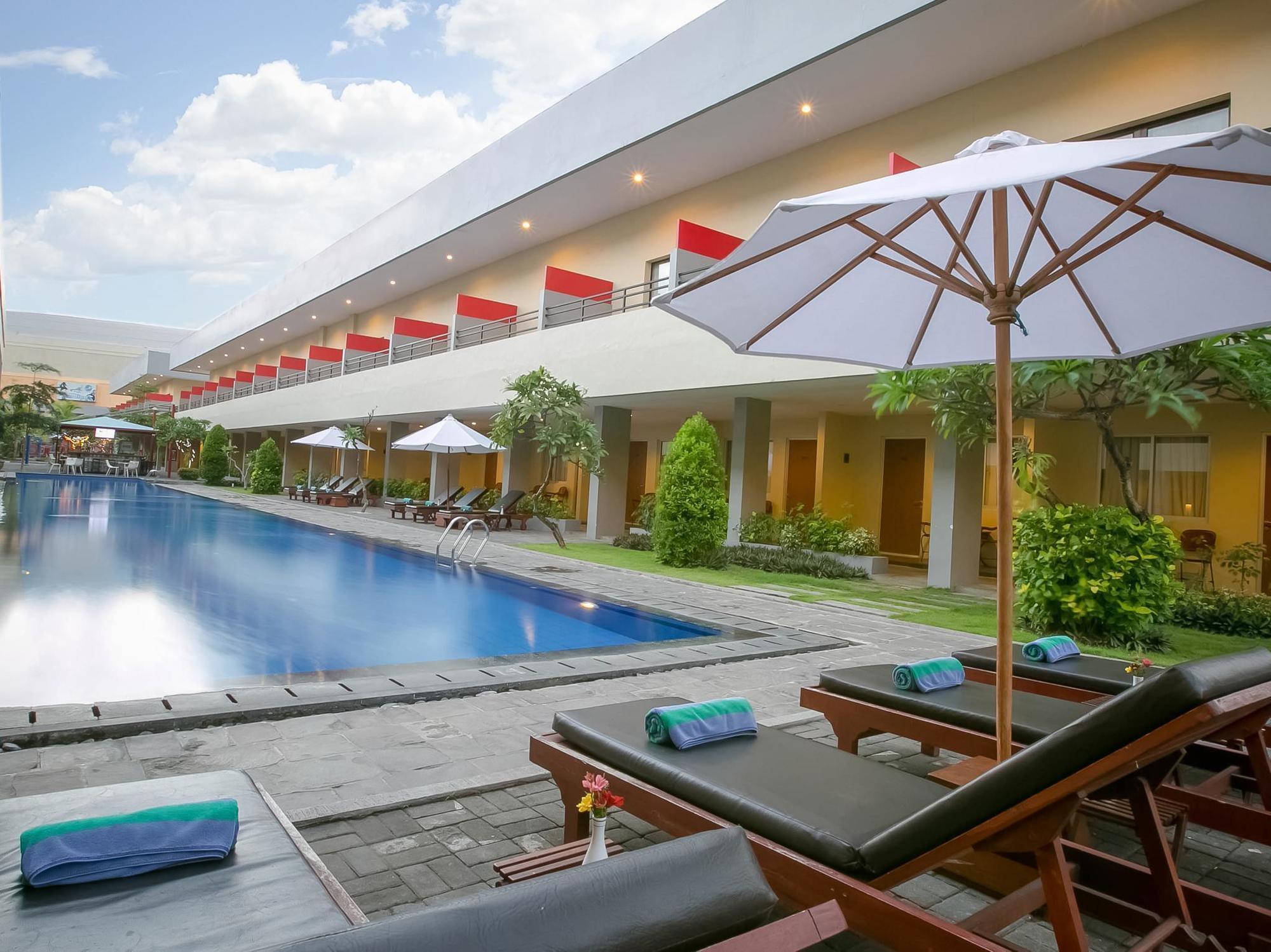 Kuta Station Hotel And Spa Bali Екстер'єр фото